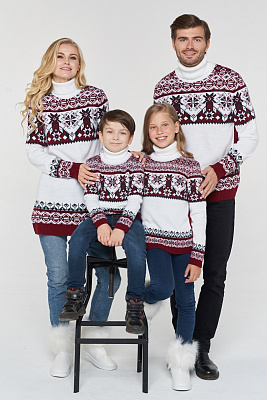 Свитер мужской новогодний